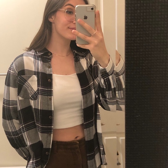 Black and white plaid flannel - Picture 3 of 3